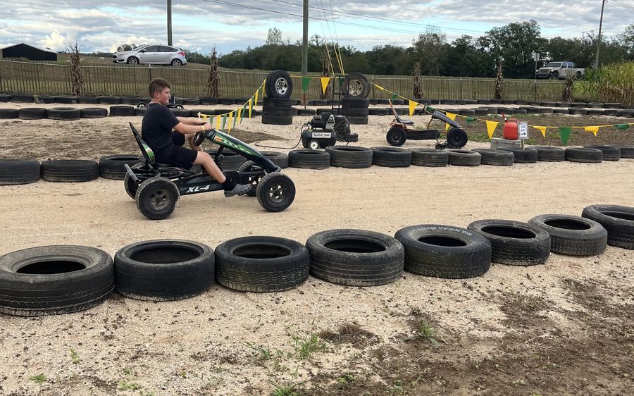 Pedal cart course lined with tires